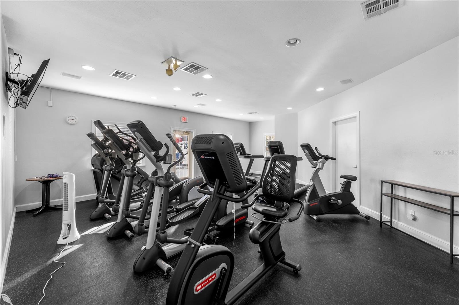 Listing photo id 49 for 1037 Normandy Trace Road 1037