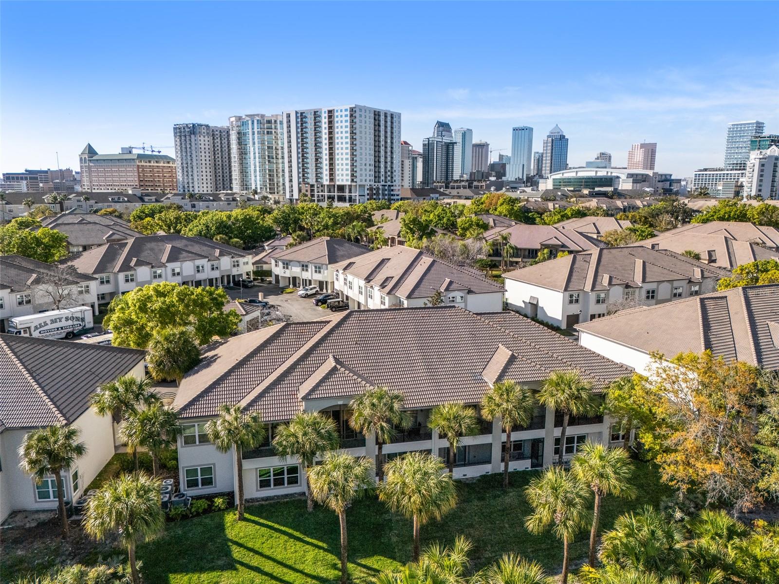 Listing photo id 4 for 1037 Normandy Trace Road 1037