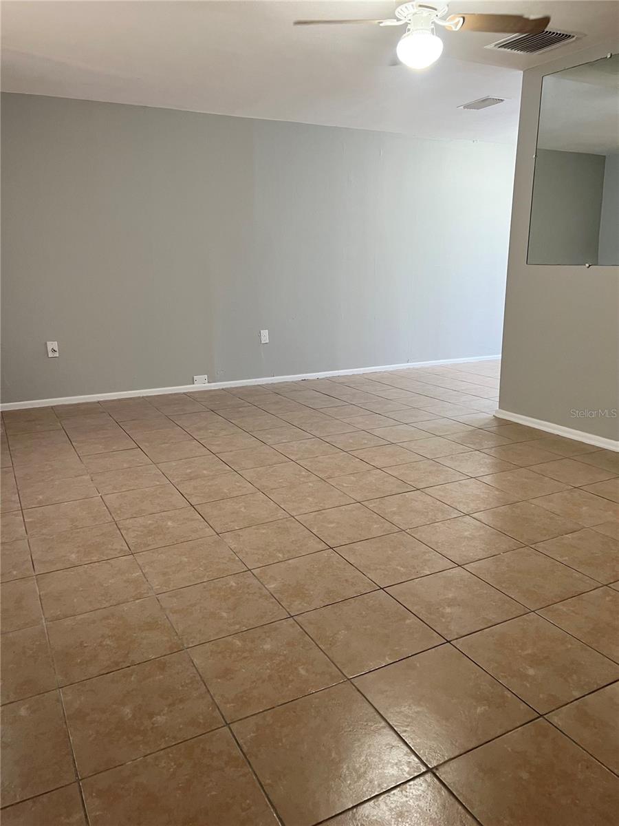 Image 6 of 16 For 5825 Elm Street