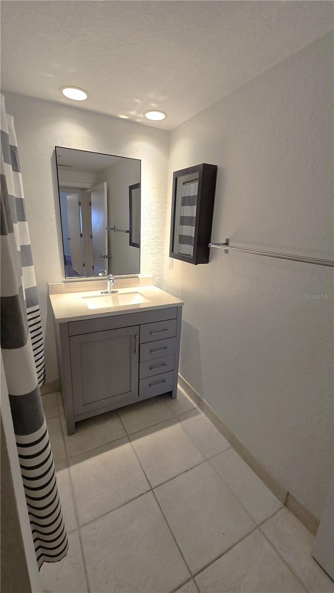 Image 19 of 54 For 520 Armenia Avenue 1238