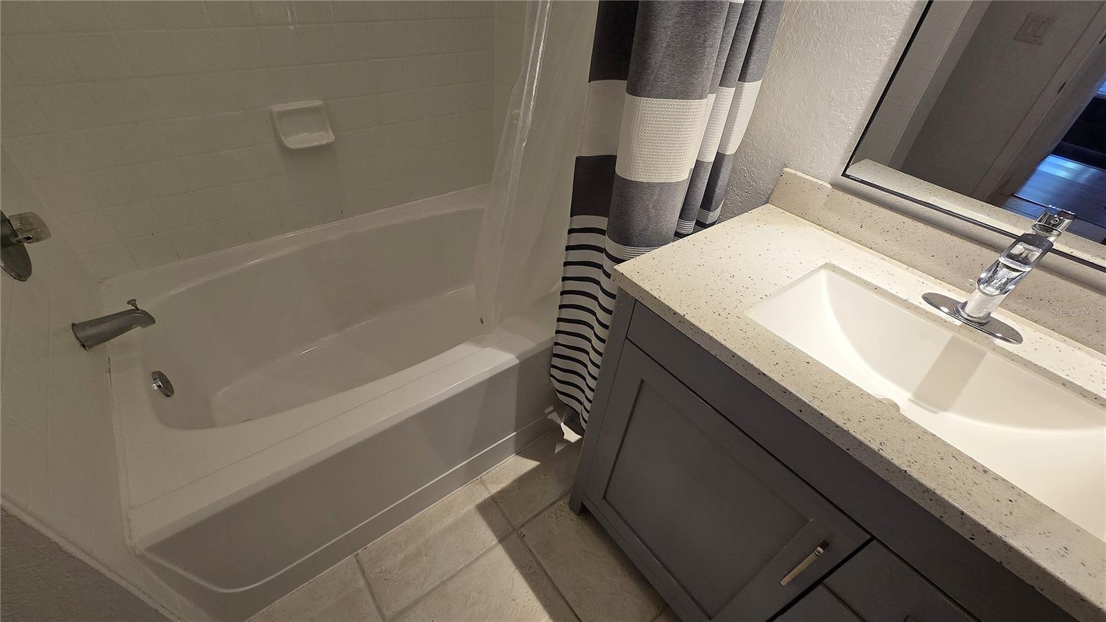 Image 21 of 54 For 520 Armenia Avenue 1238