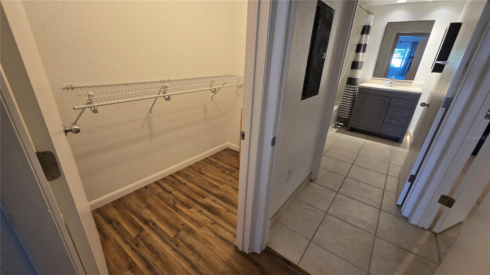 Image 29 of 54 For 520 Armenia Avenue 1238