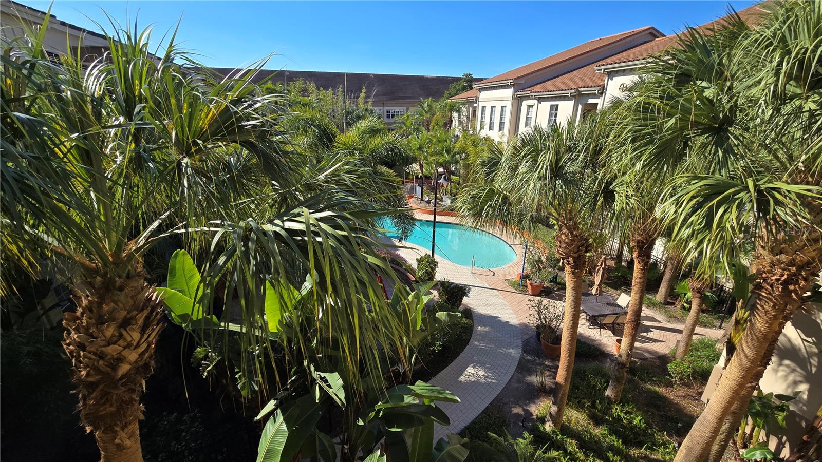 Image 36 of 54 For 520 Armenia Avenue 1238