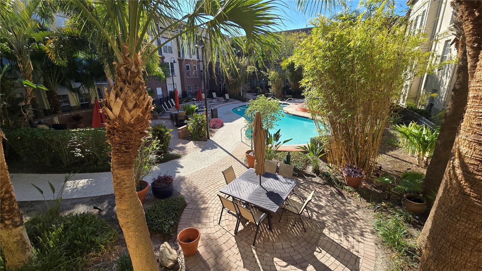 Image 39 of 54 For 520 Armenia Avenue 1238