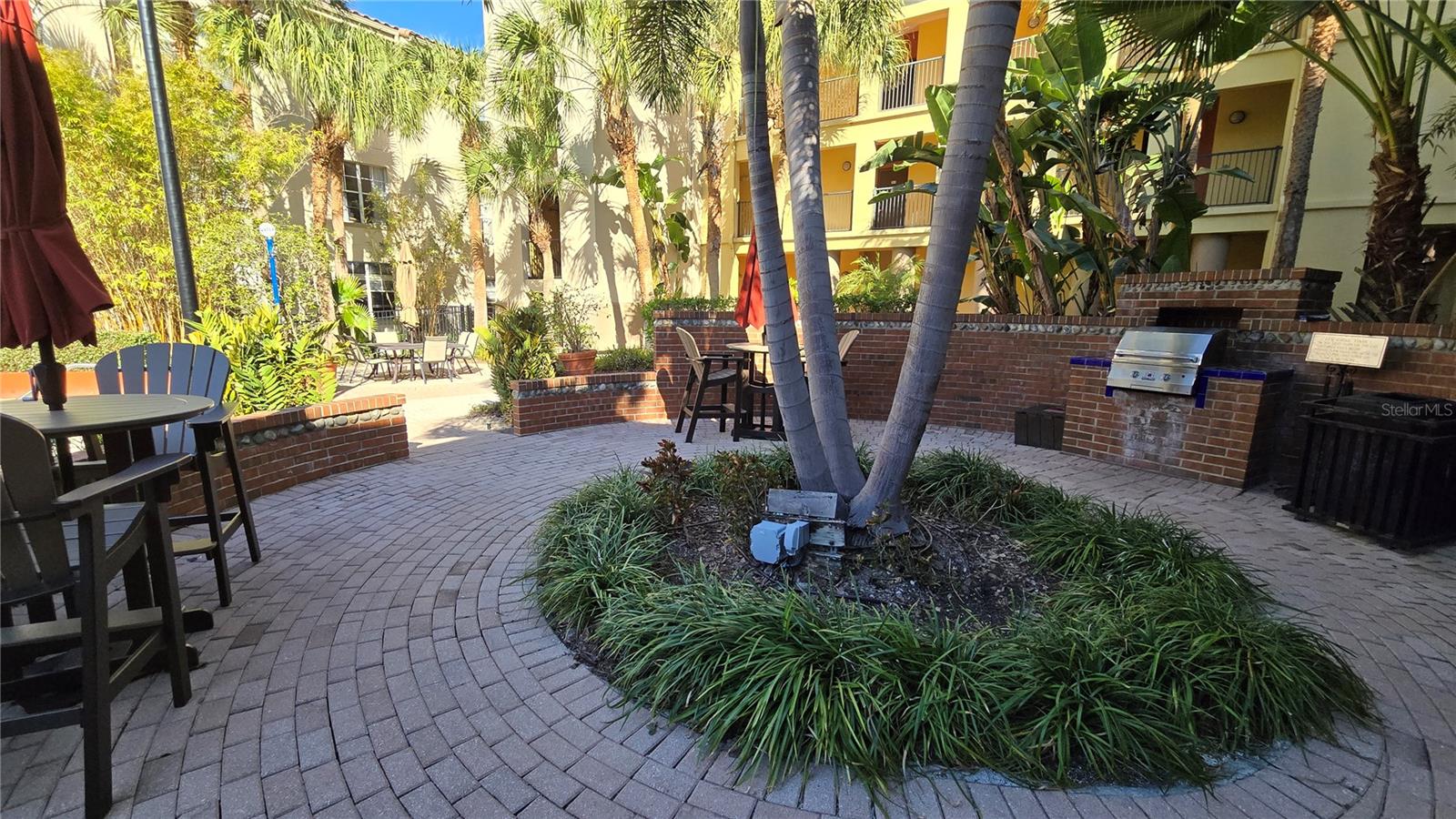 Image 43 of 54 For 520 Armenia Avenue 1238