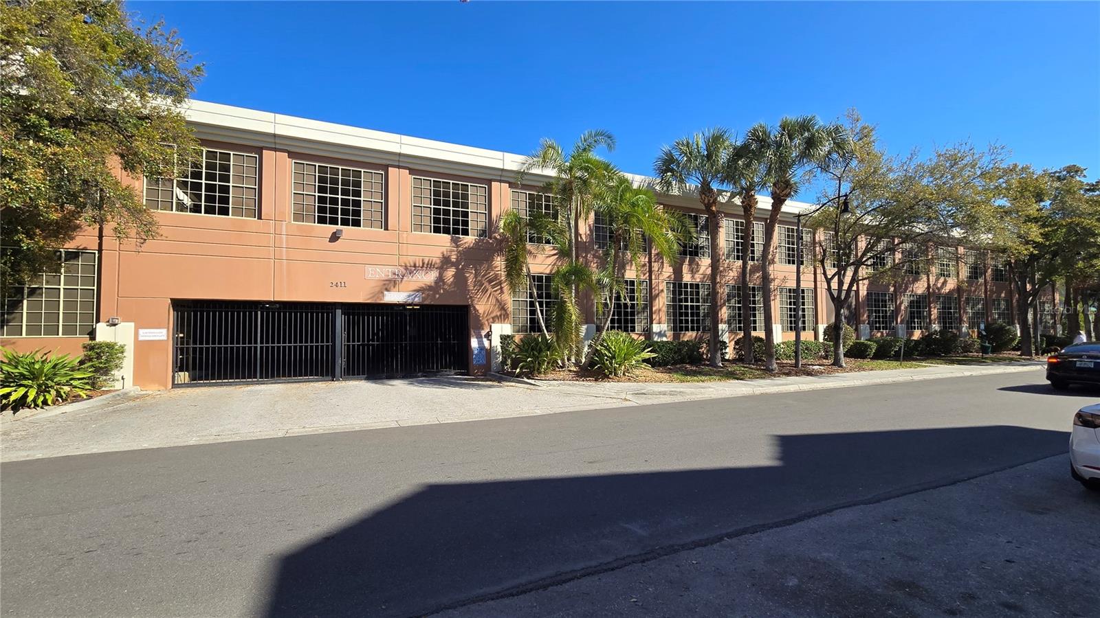 Image 51 of 54 For 520 Armenia Avenue 1238