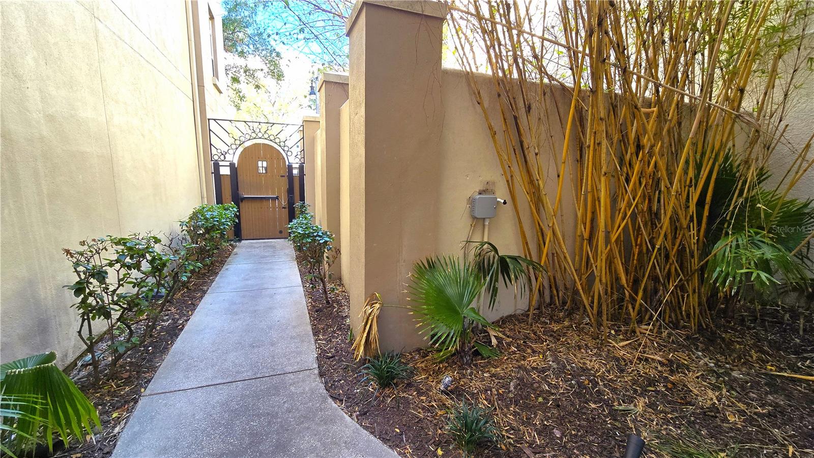 Image 52 of 54 For 520 Armenia Avenue 1238