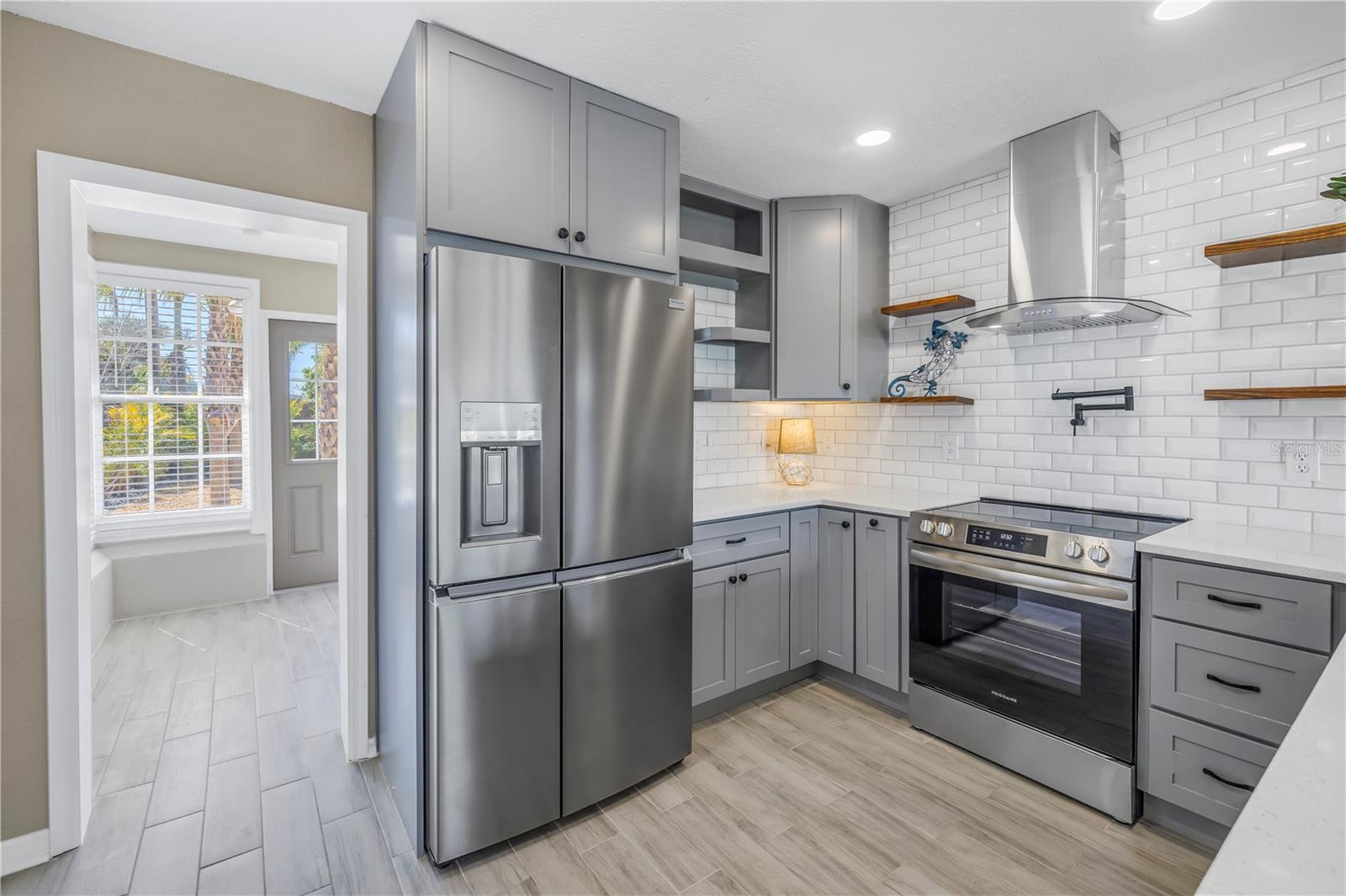 Image 10 of 33 For 14066 Marguerite Drive