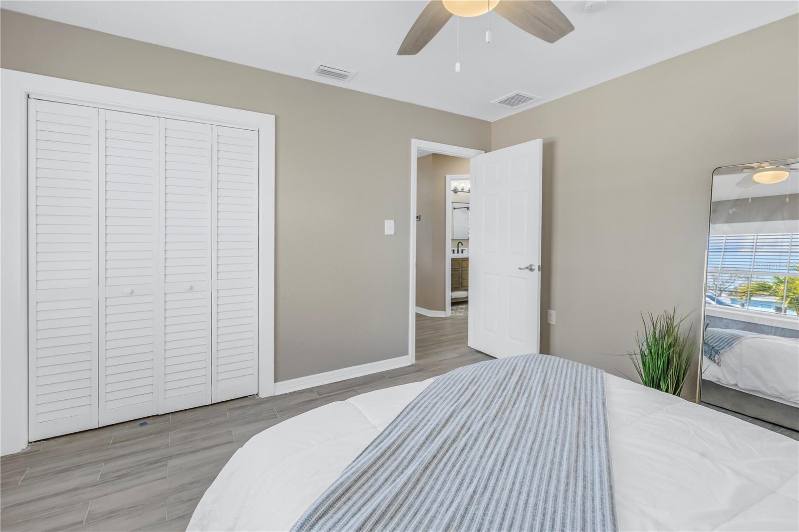 Image 14 of 33 For 14066 Marguerite Drive