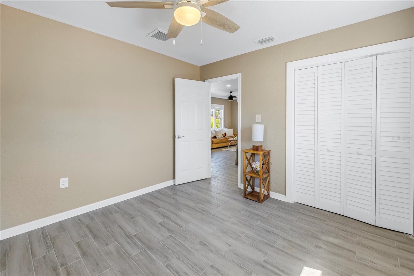 Image 19 of 33 For 14066 Marguerite Drive