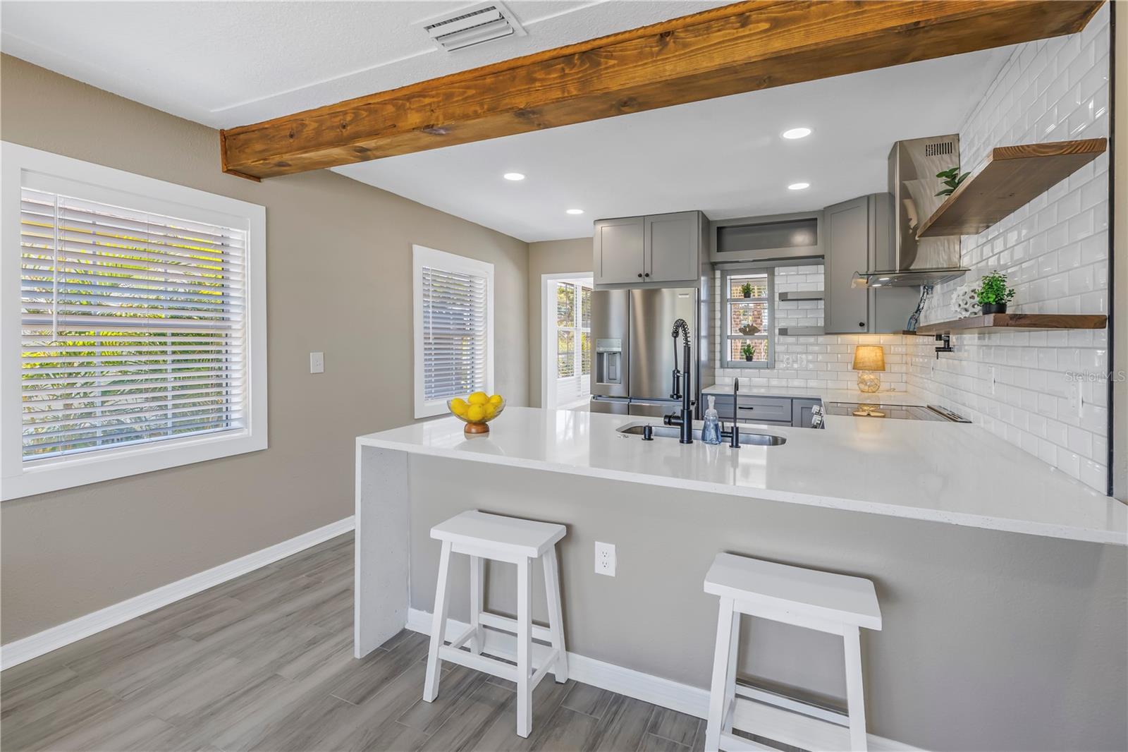 Image 6 of 33 For 14066 Marguerite Drive