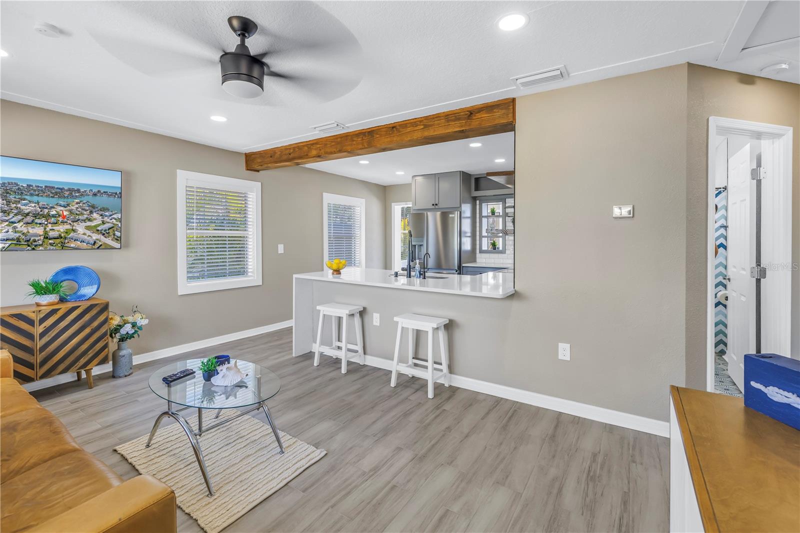 Image 8 of 33 For 14066 Marguerite Drive