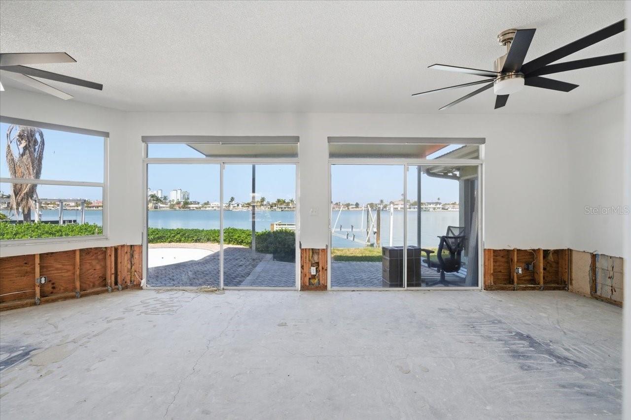 Image 14 of 41 For 411 55th Avenue