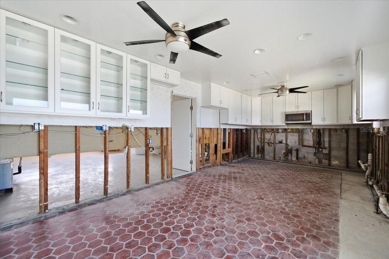 Image 19 of 41 For 411 55th Avenue