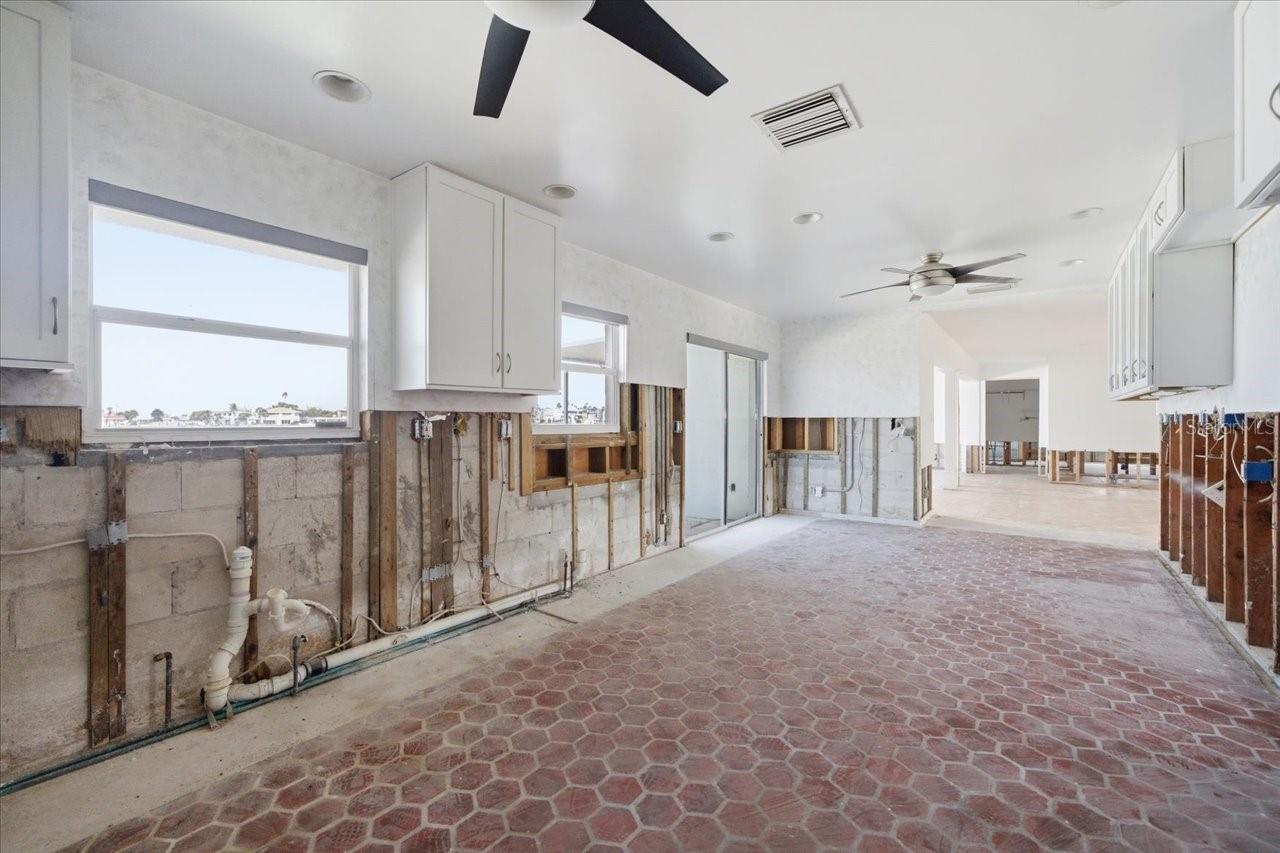 Image 22 of 41 For 411 55th Avenue