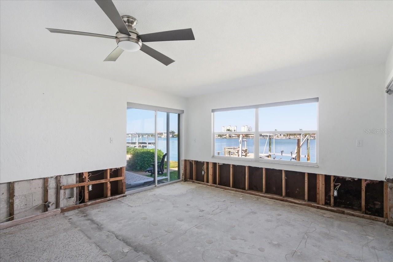 Image 23 of 41 For 411 55th Avenue