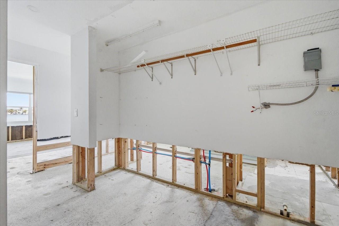 Image 26 of 41 For 411 55th Avenue