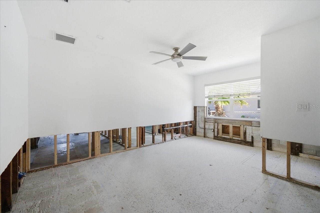 Image 30 of 41 For 411 55th Avenue