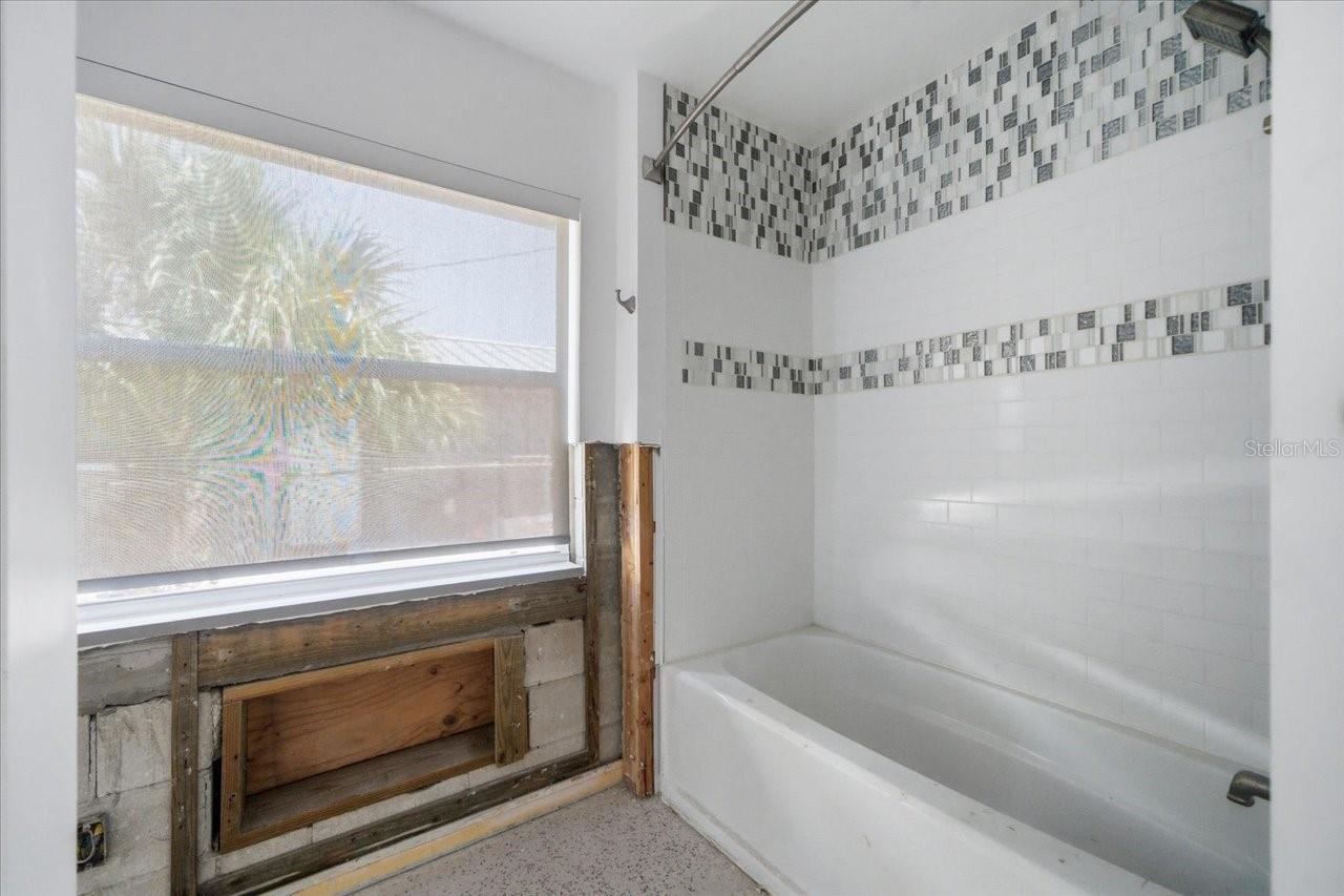 Image 32 of 41 For 411 55th Avenue