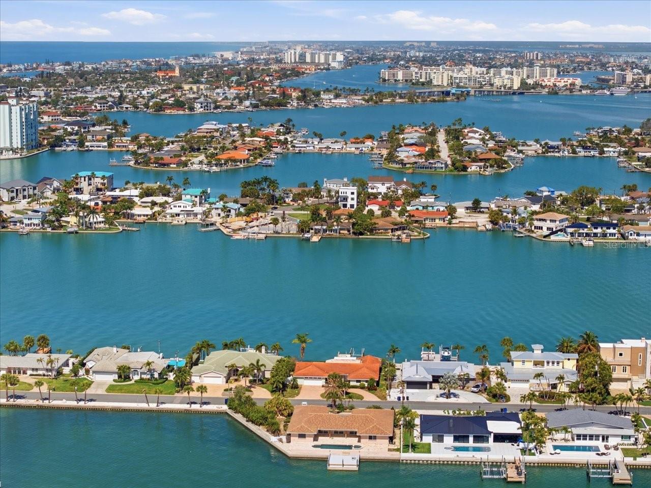 Image 7 of 41 For 411 55th Avenue