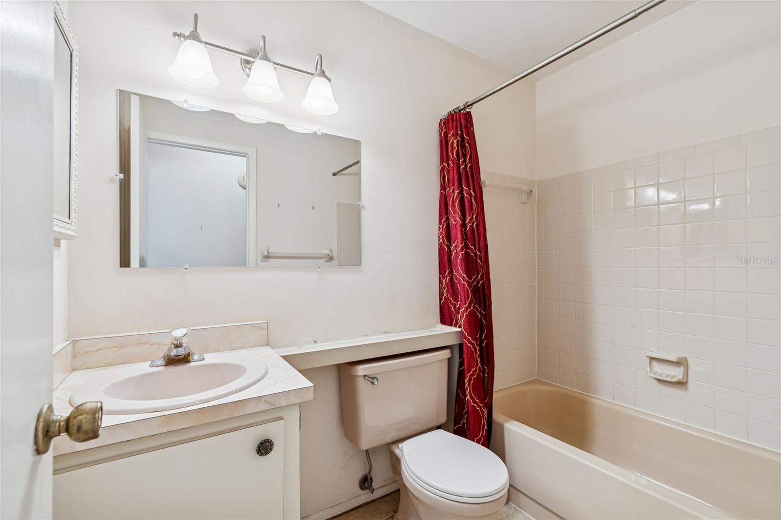 Image 16 of 74 For 4801 Ridge Point Drive