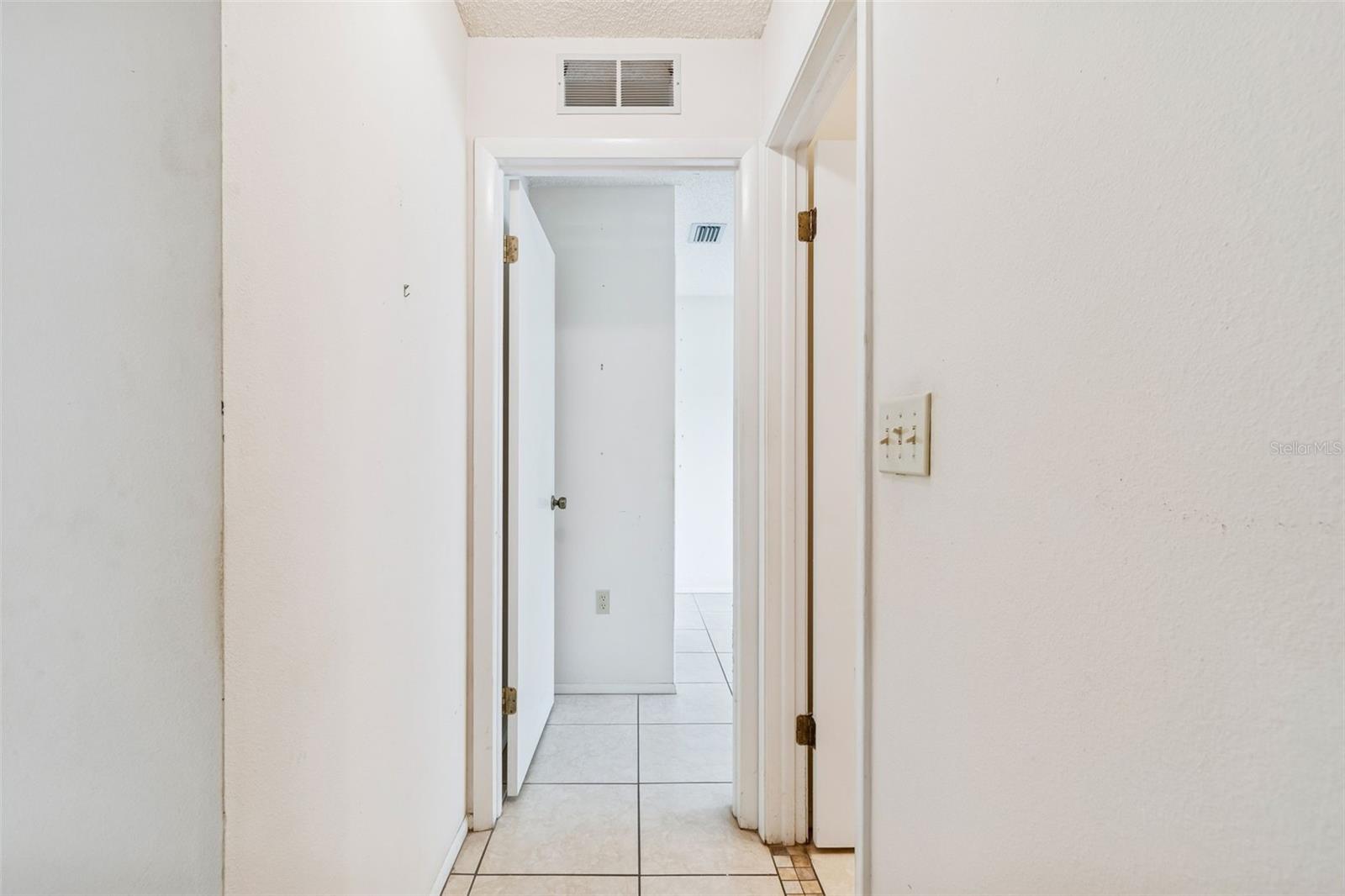 Image 17 of 74 For 4801 Ridge Point Drive