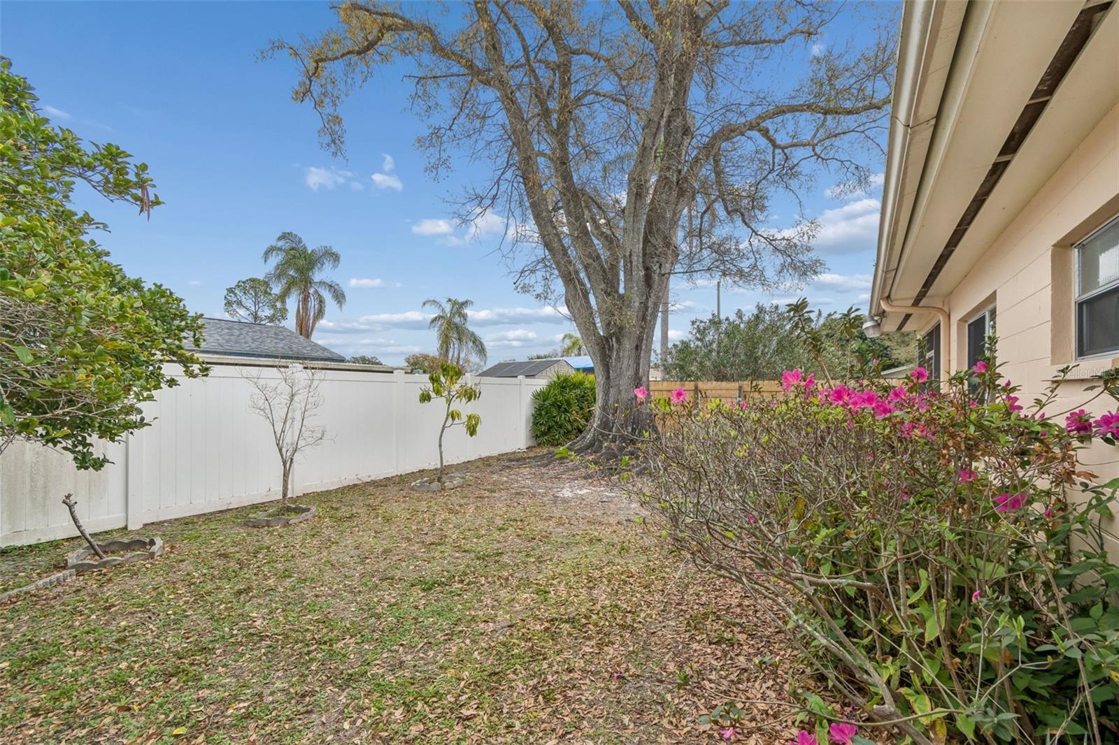 Image 37 of 74 For 4801 Ridge Point Drive