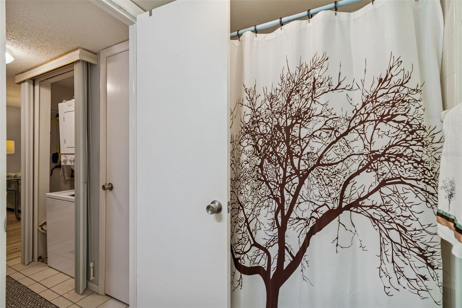 Image 32 of 59 For 4056 Passport Lane 102