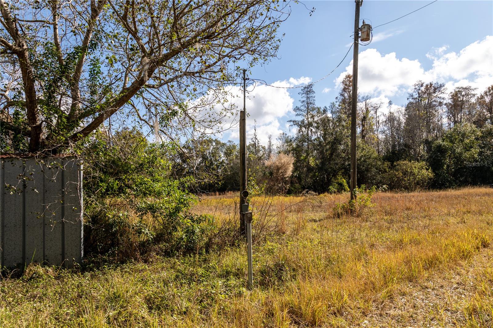 Listing photo id 8 for 11560 Tarpon Springs