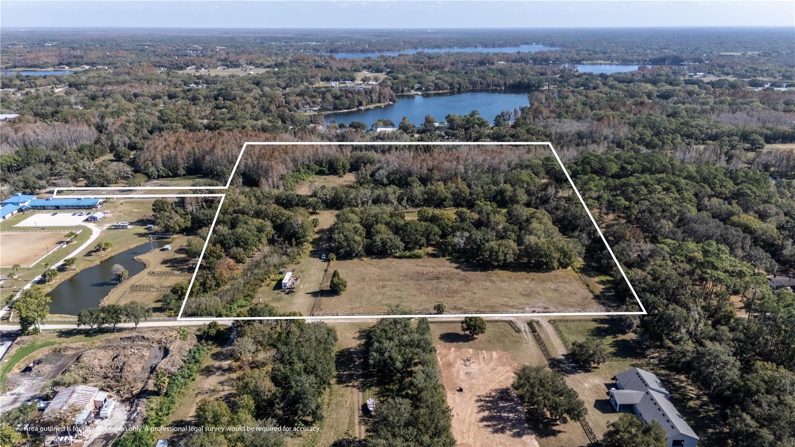 Listing photo id 4 for 11560 Tarpon Springs