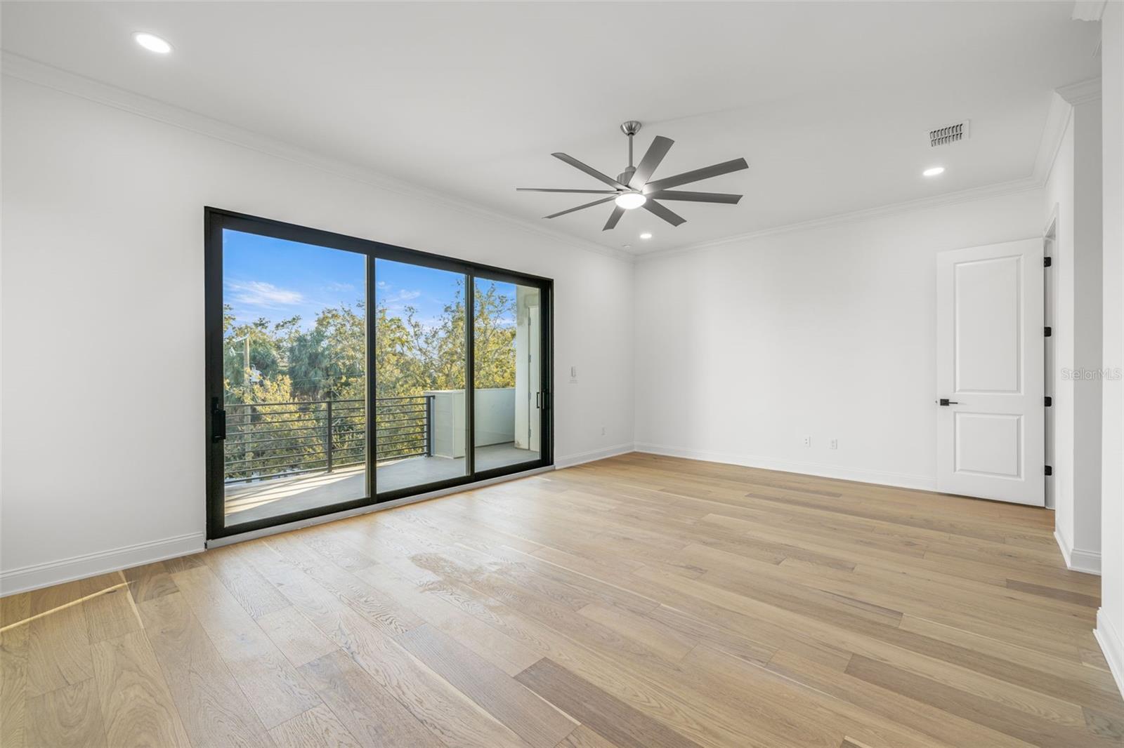 Image 17 of 26 For 4509 North A Street 1