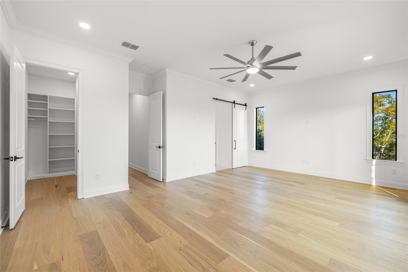 Image 18 of 26 For 4509 North A Street 1