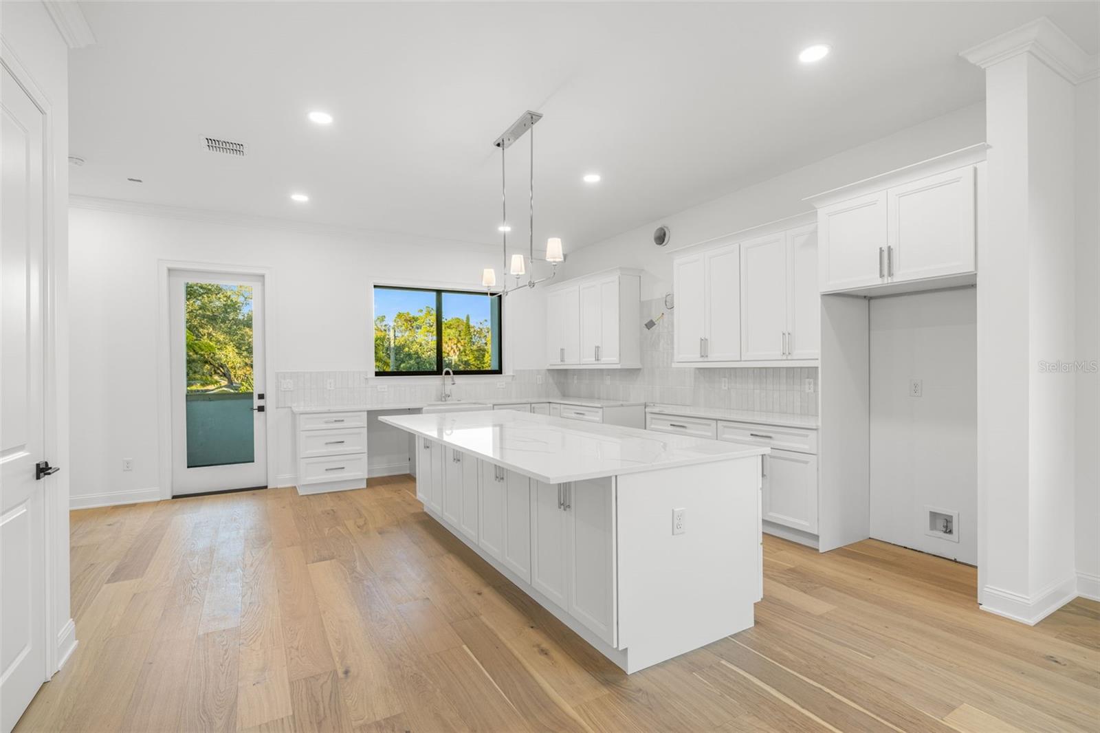 Image 7 of 26 For 4509 North A Street 1