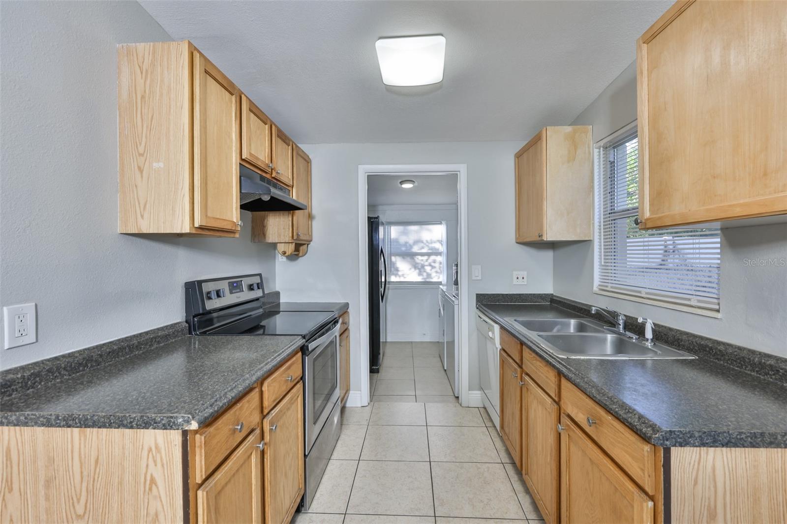 Image 12 of 33 For 5620 Harding Boulevard Ne