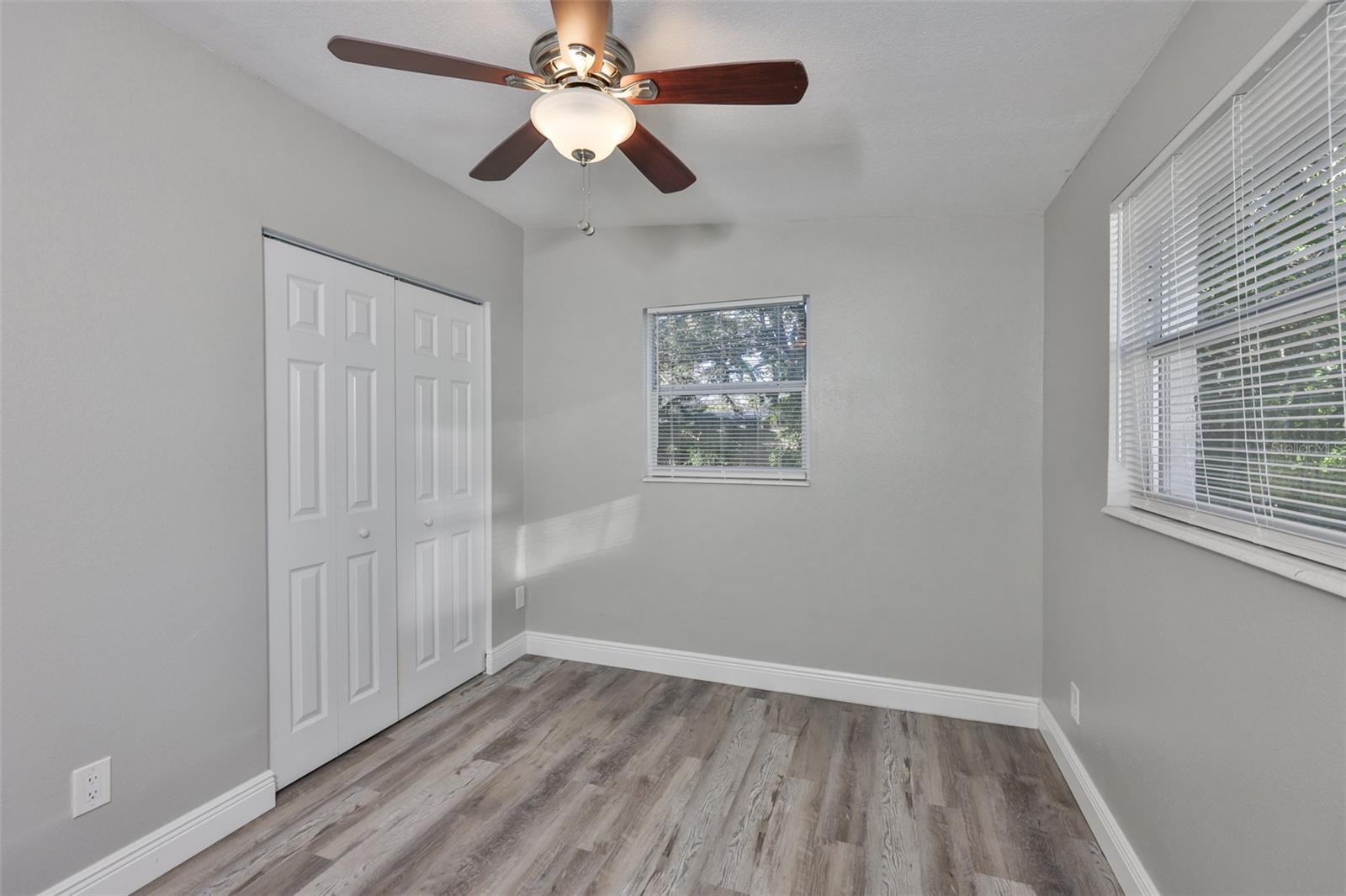 Image 18 of 33 For 5620 Harding Boulevard Ne