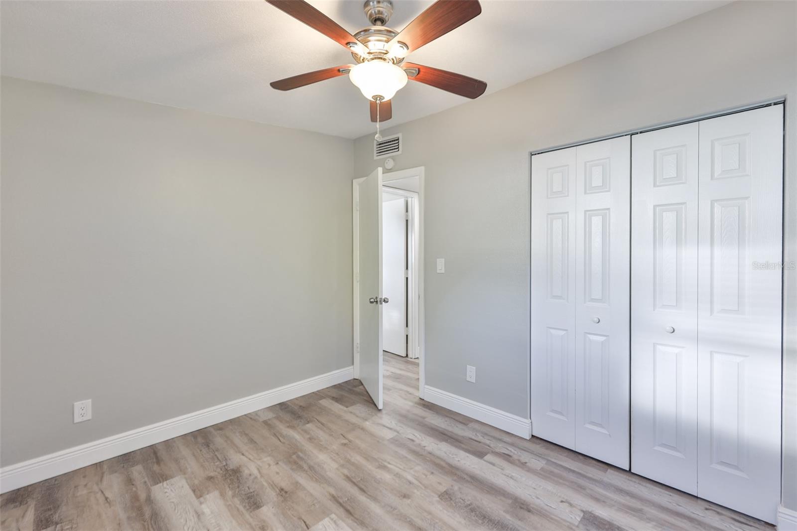 Image 19 of 33 For 5620 Harding Boulevard Ne