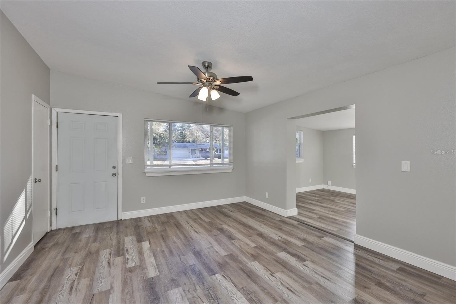 Image 5 of 33 For 5620 Harding Boulevard Ne