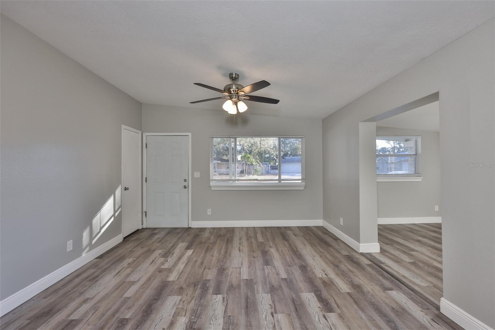 Image 6 of 33 For 5620 Harding Boulevard Ne