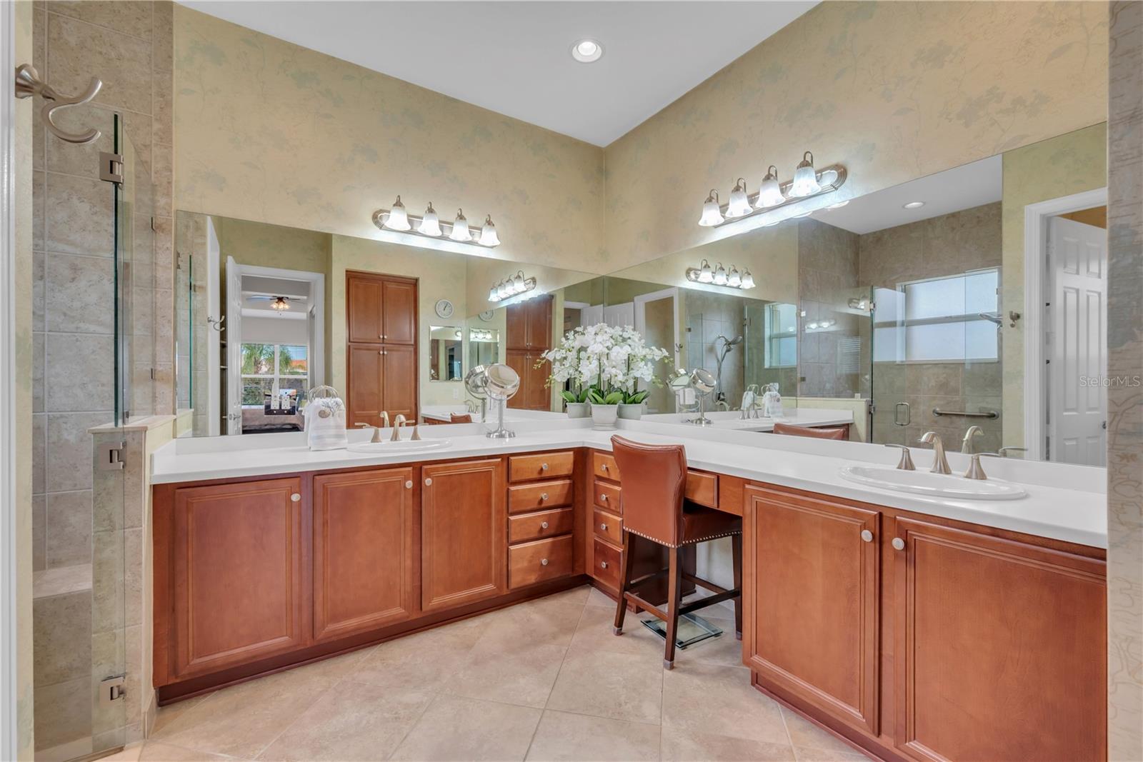 Listing photo id 21 for 16133 Coquina Bay Lane