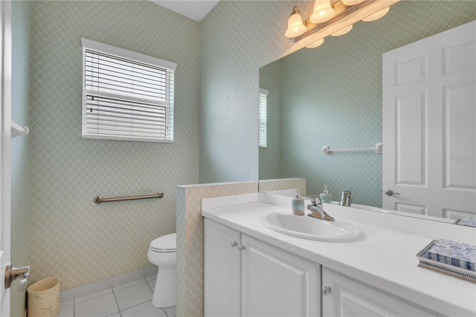 Listing photo id 29 for 16133 Coquina Bay Lane