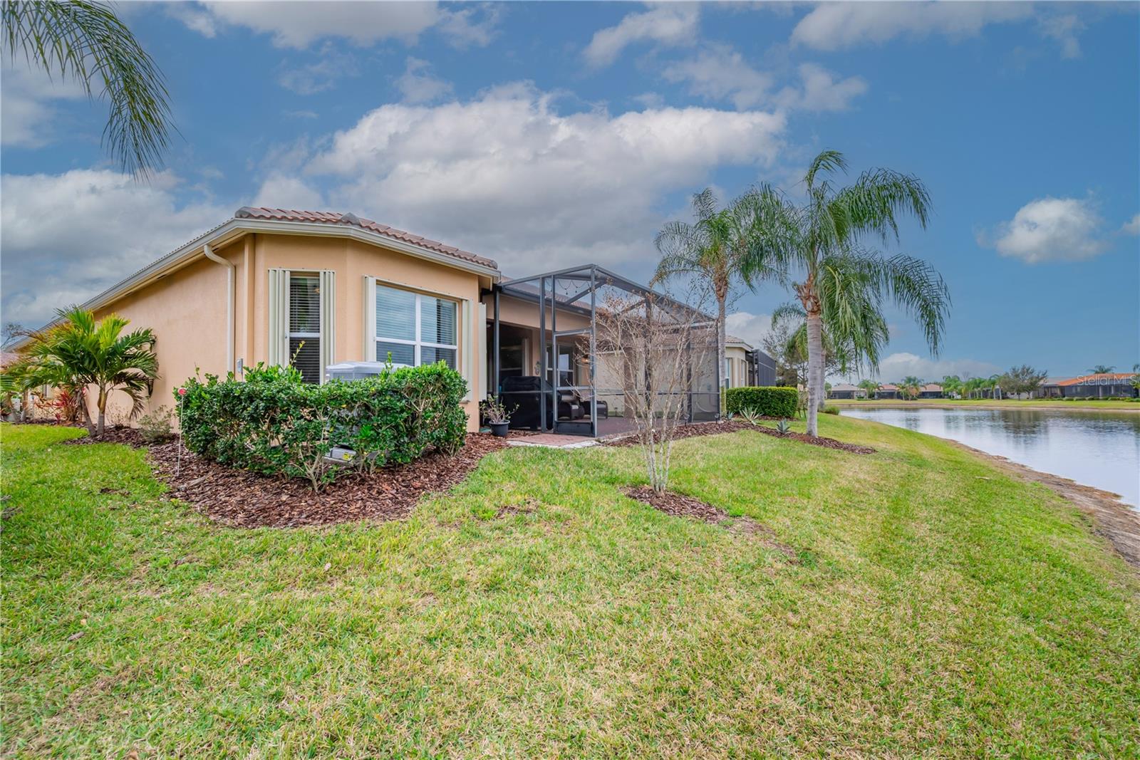 Listing photo id 33 for 16133 Coquina Bay Lane