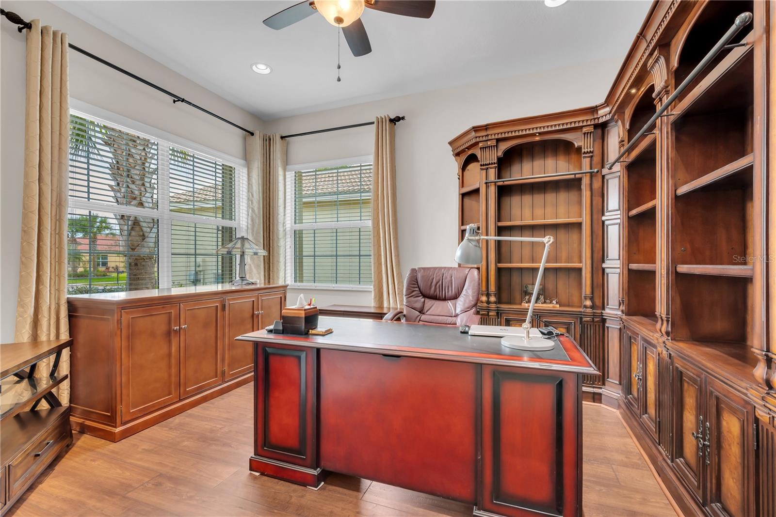 Listing photo id 7 for 16133 Coquina Bay Lane