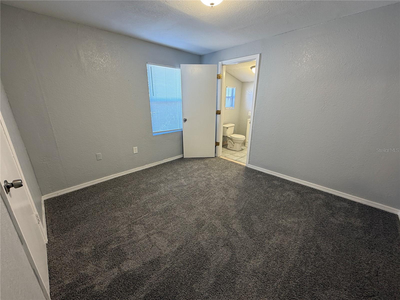 Image 10 of 11 For 226 Avenue S Ne