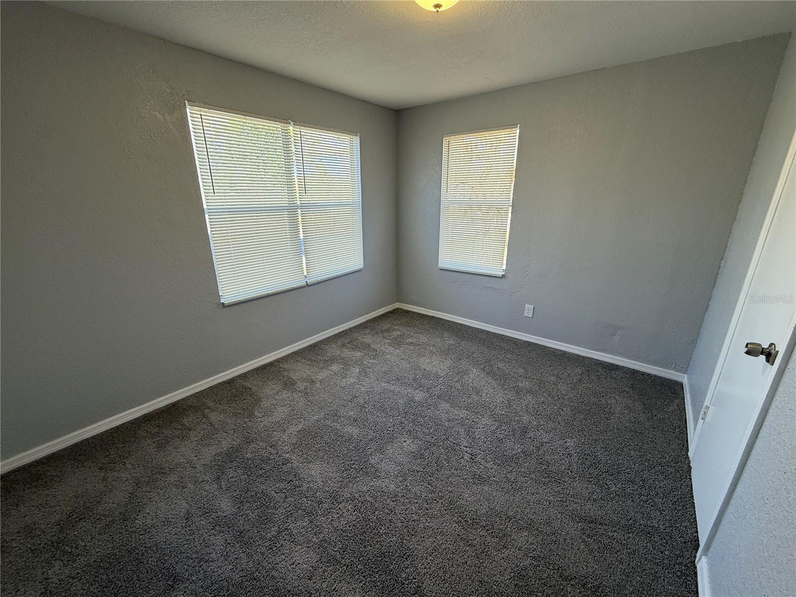 Image 9 of 11 For 226 Avenue S Ne