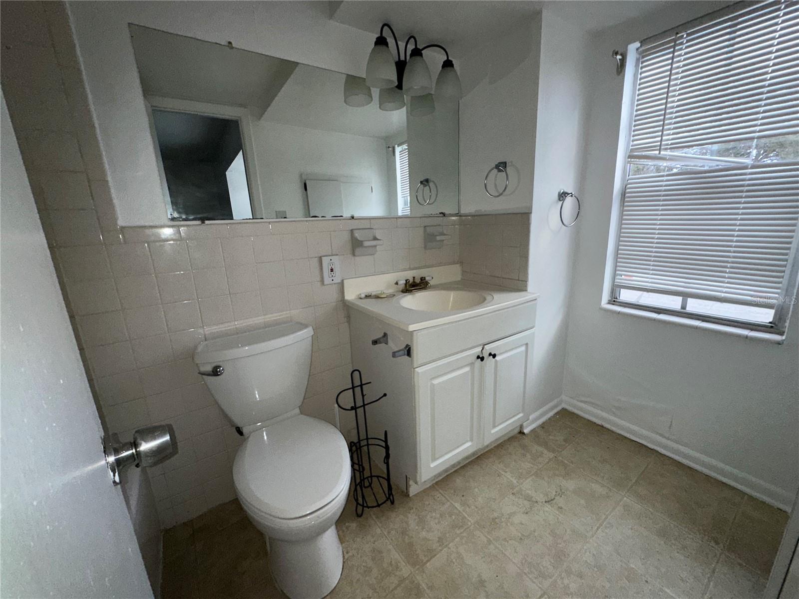 Image 11 of 14 For 4325 Bay To Bay Boulevard B