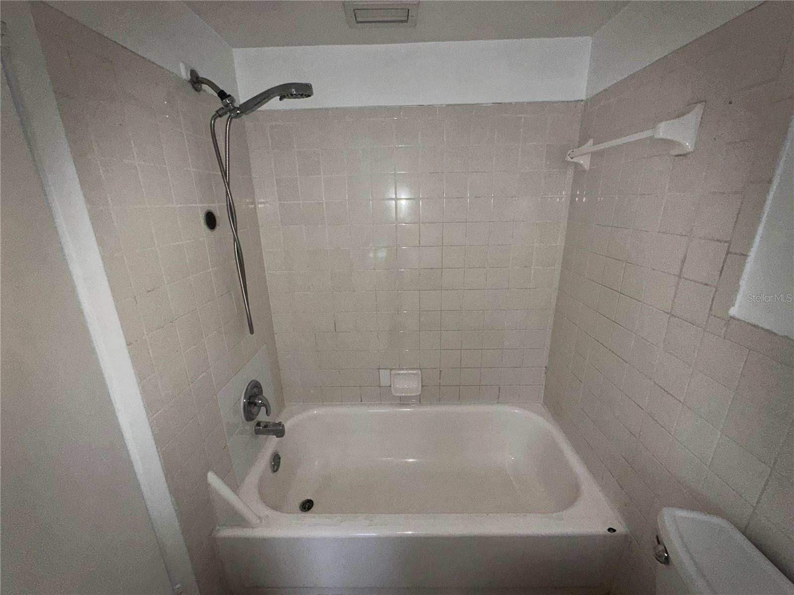 Image 12 of 14 For 4325 Bay To Bay Boulevard B