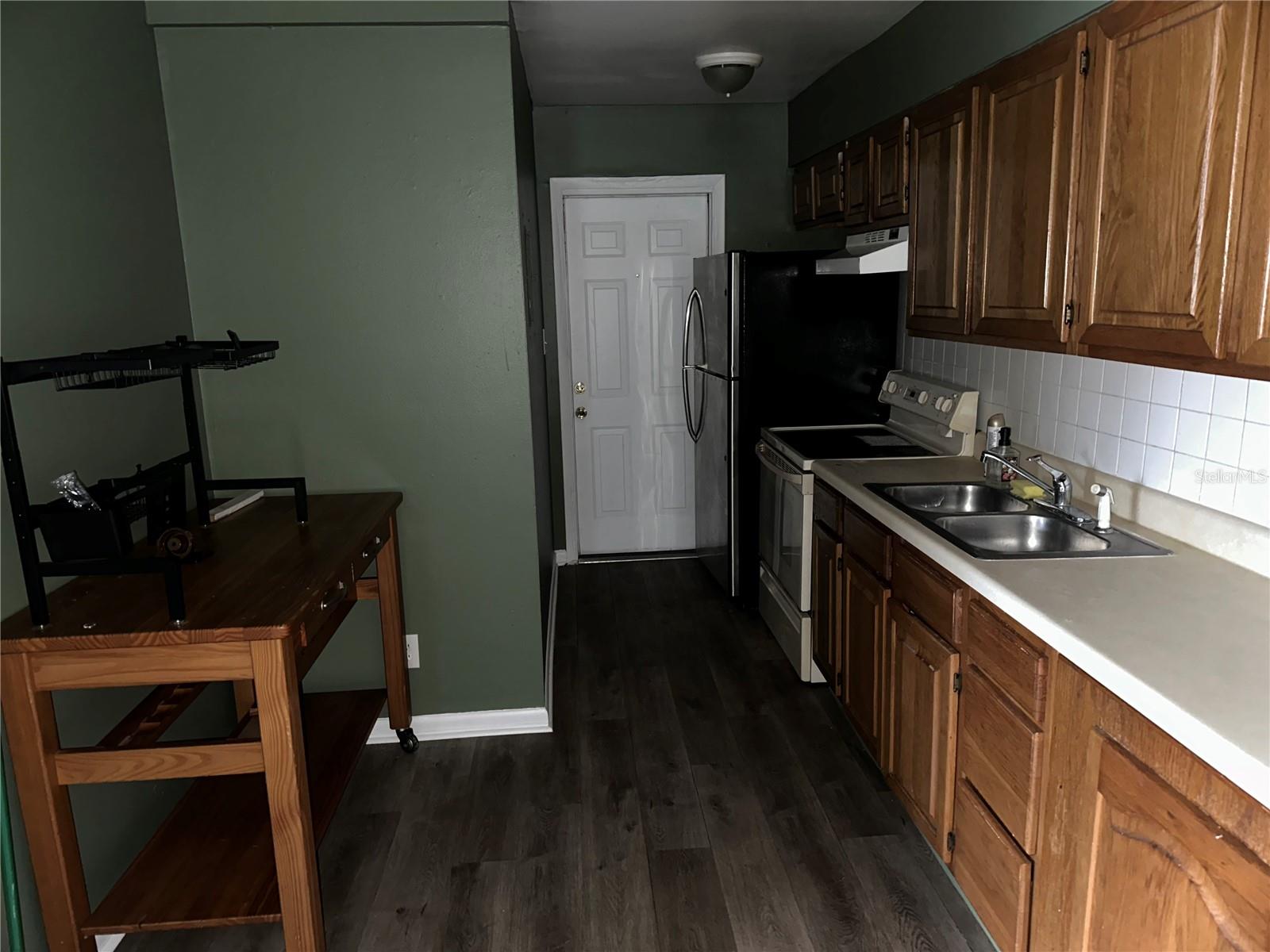 Image 6 of 14 For 4325 Bay To Bay Boulevard B