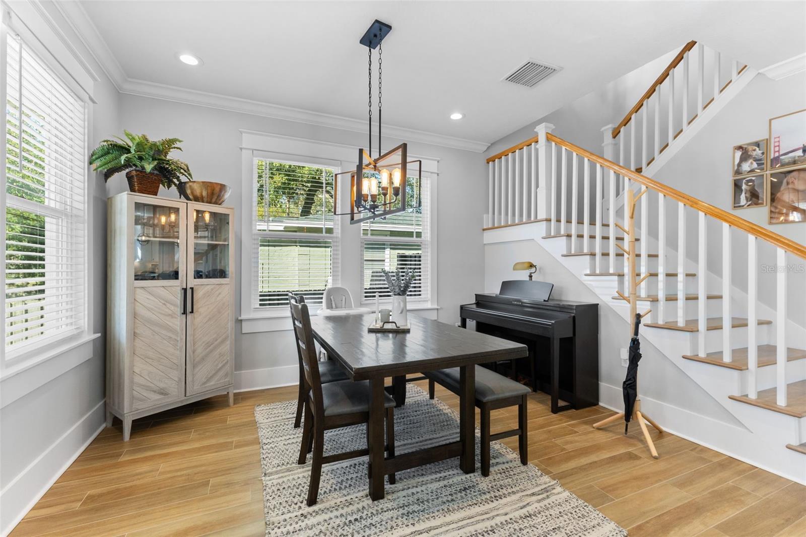 Image 13 of 67 For 1506 Knollwood Street