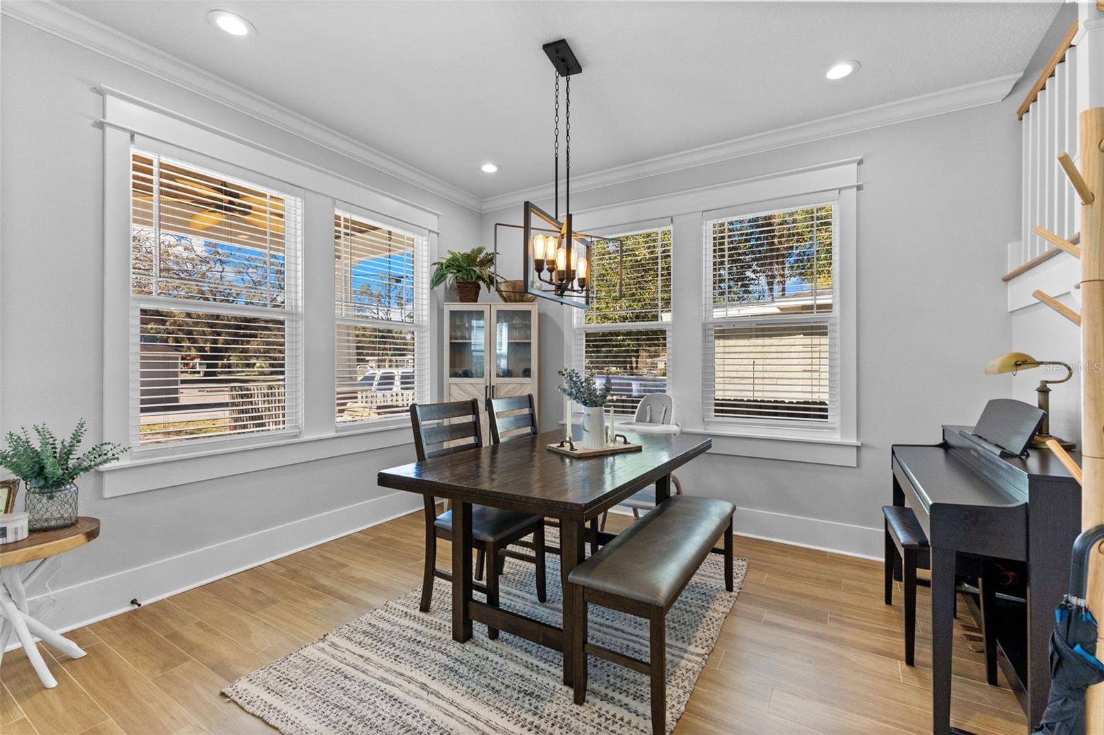 Image 15 of 67 For 1506 Knollwood Street