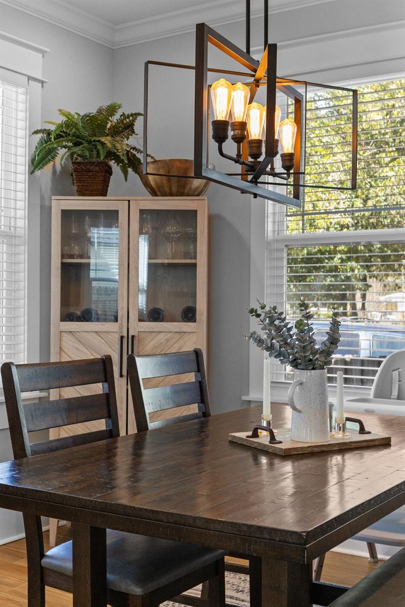 Image 16 of 67 For 1506 Knollwood Street